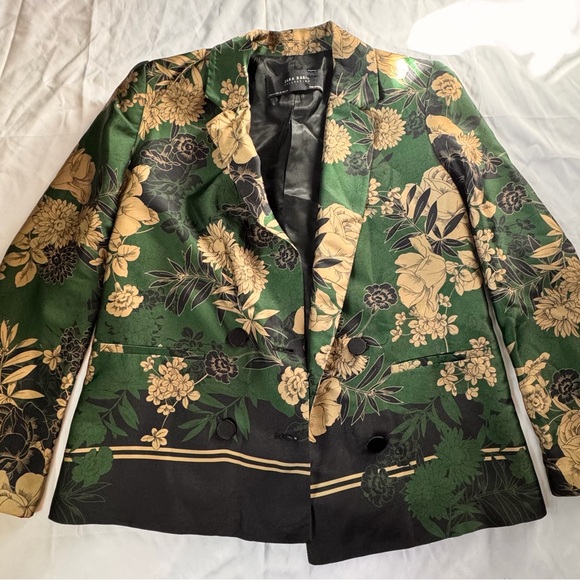 Zara Jackets & Blazers - Zara Green and Gold Floral Blazer